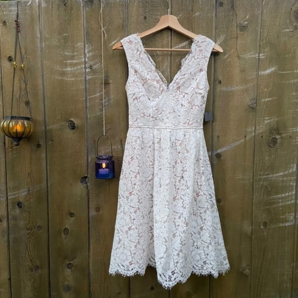 White Lace V Back Midi Skater Dress 🌿